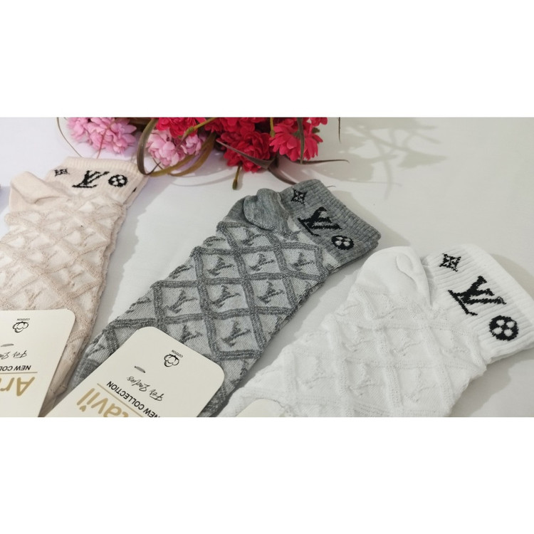 جوراب مچی زنانه طرح برجسته LV